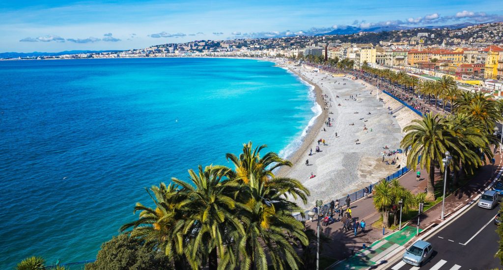 1707404396_1687864087-airguru-france-villa-bougainville-by-happyculture (1)