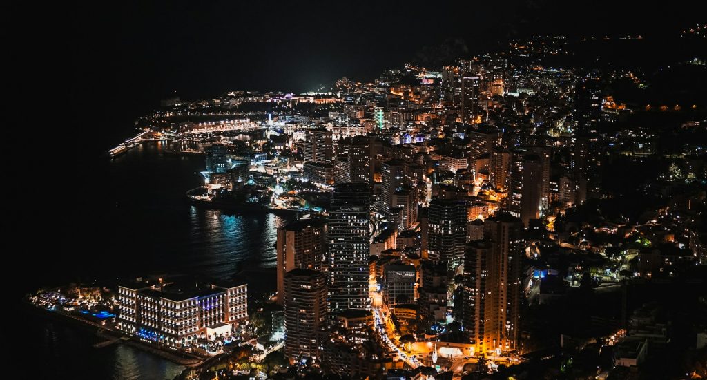 lina-mahrouch-eZIBwciM6Zk-unsplash